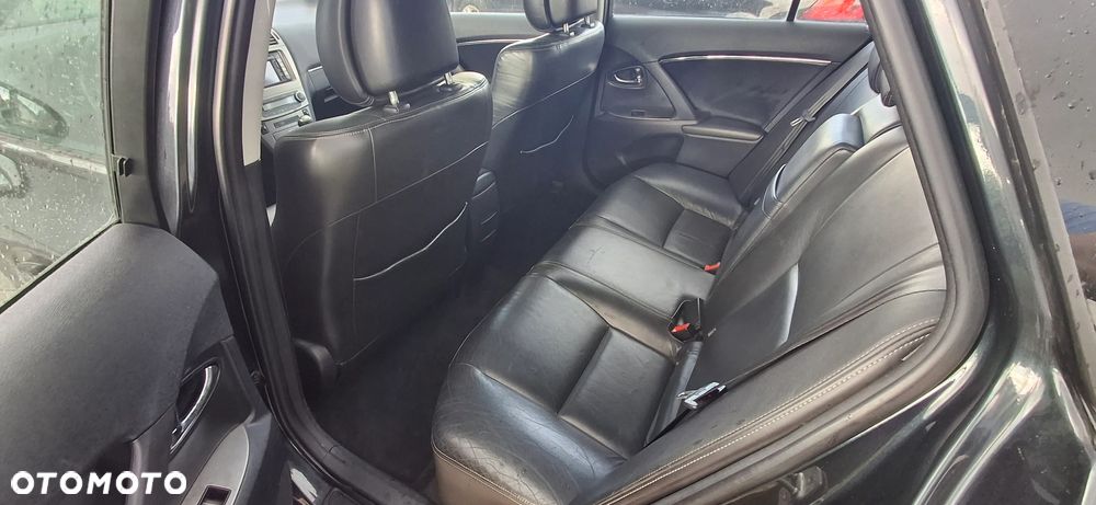 Toyota Avensis 2.0 D-4D Edition - 8