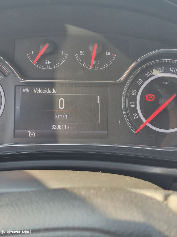 Opel Insignia Sports Tourer 1.6 CDTi Selection S/S - 14