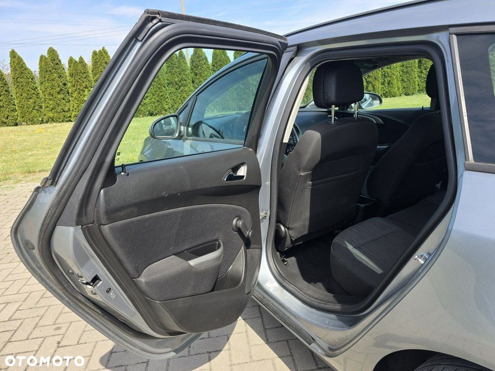 Opel Astra - 18