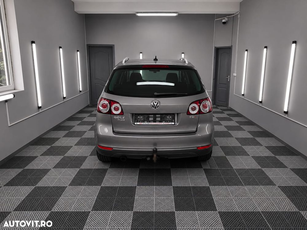 Volkswagen Golf Plus 1.6 TDI DPF Style - 5
