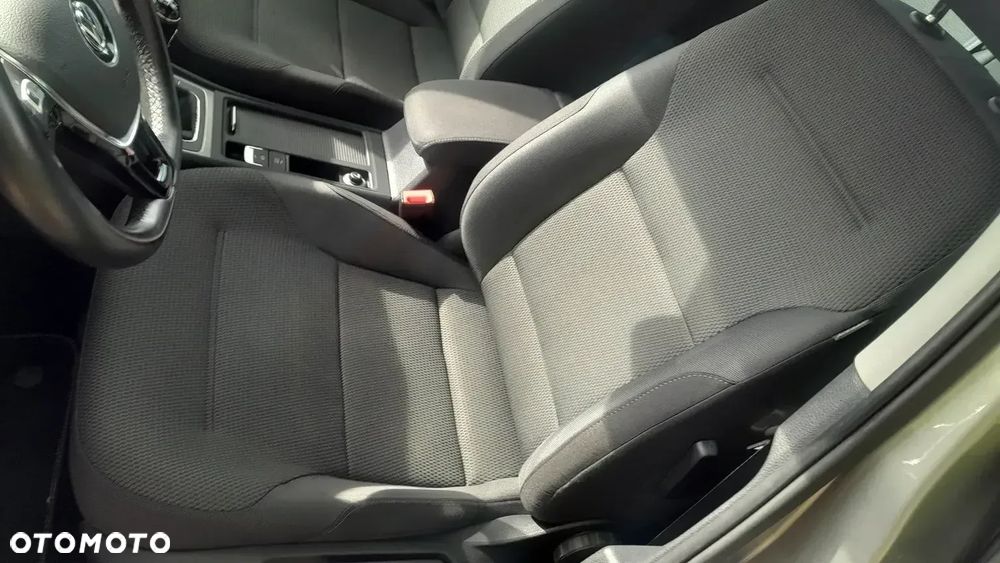 Volkswagen Golf 1.6 TDI BlueMotion Technology Comfortline - 7