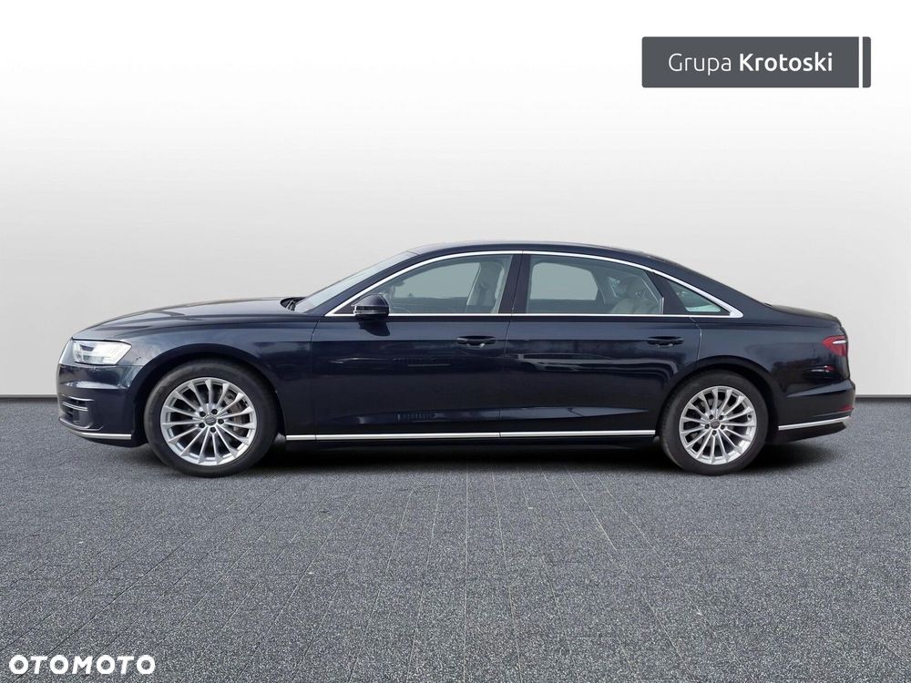 Audi A8 - 4