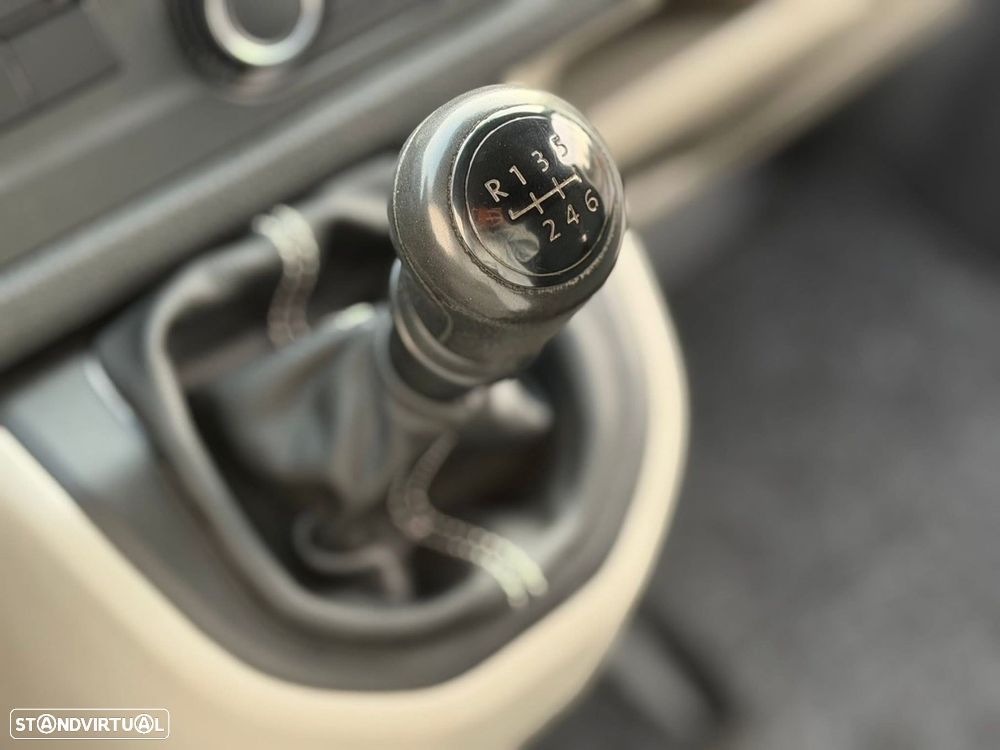 VW Transporter 2.0 TDI BM CD Longa Extra AC - 10