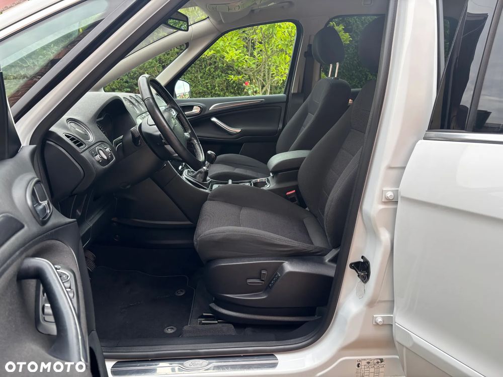 Ford S-Max 2.0 TDCi DPF Business Edition - 19