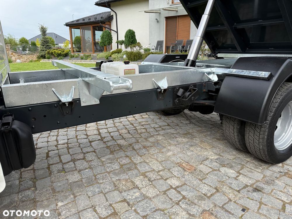 Iveco DAILY 35C13 35C15 50C15 - 40