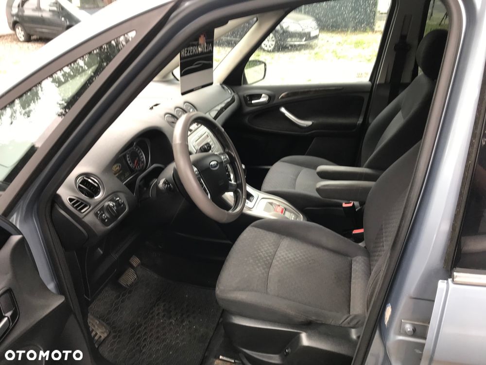 Ford Galaxy - 13