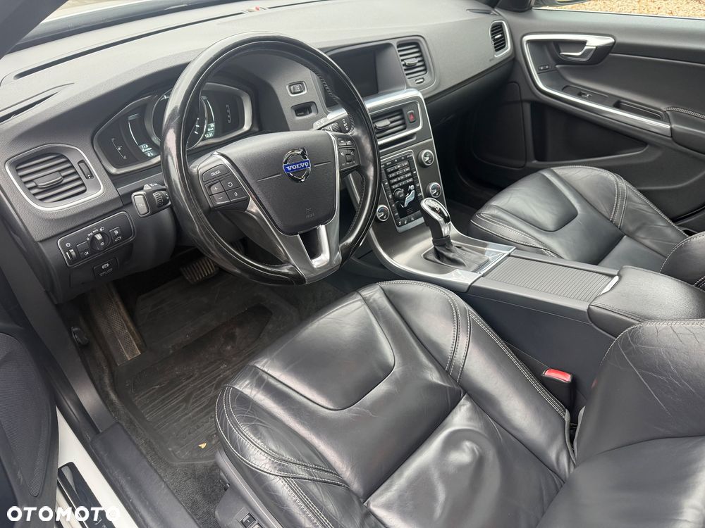Volvo V60 T5 Geartronic Momentum - 8
