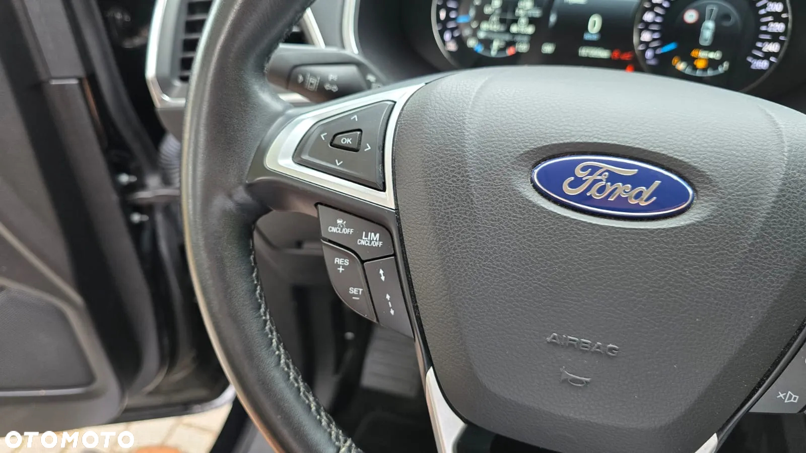 Ford Galaxy 2.0 EcoBlue Titanium - 22