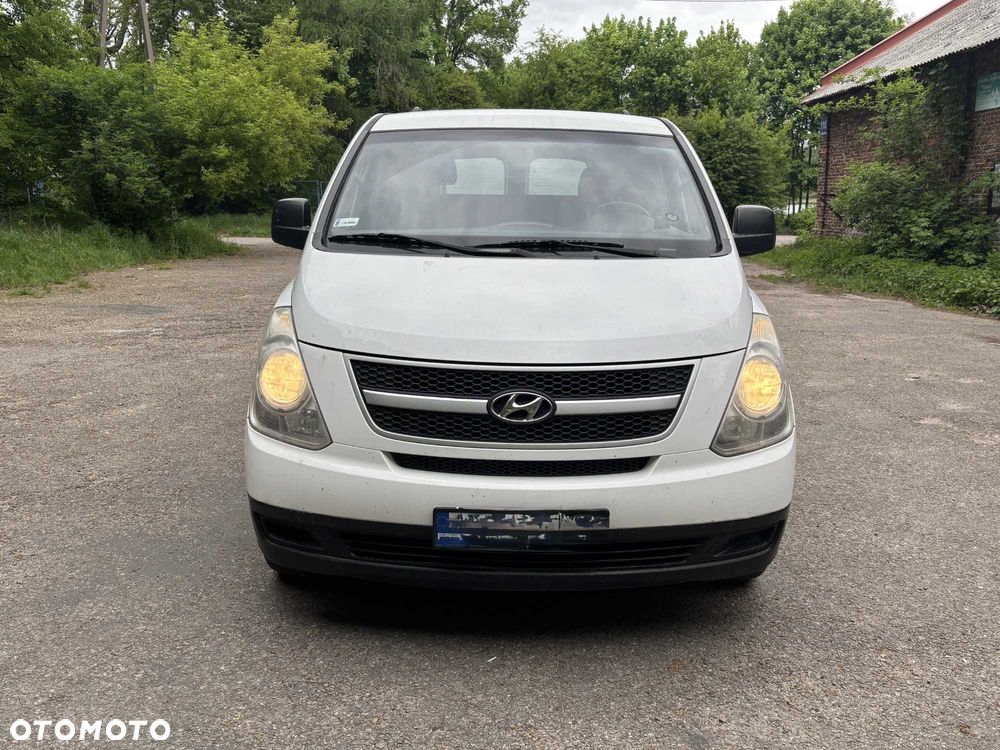 Hyundai H-1 Starex - 2