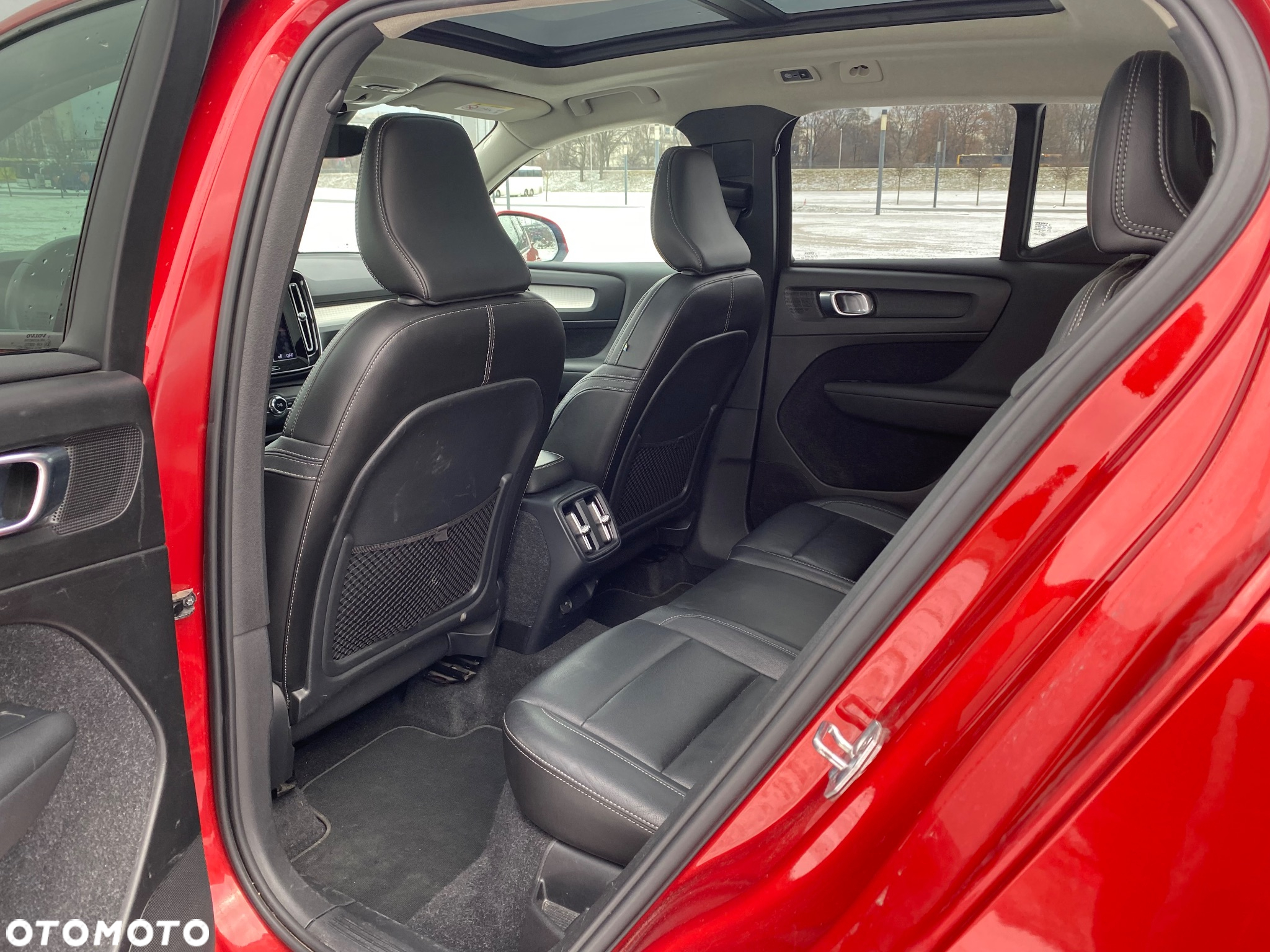 Volvo XC 40 D4 AWD Momentum Pro - 11