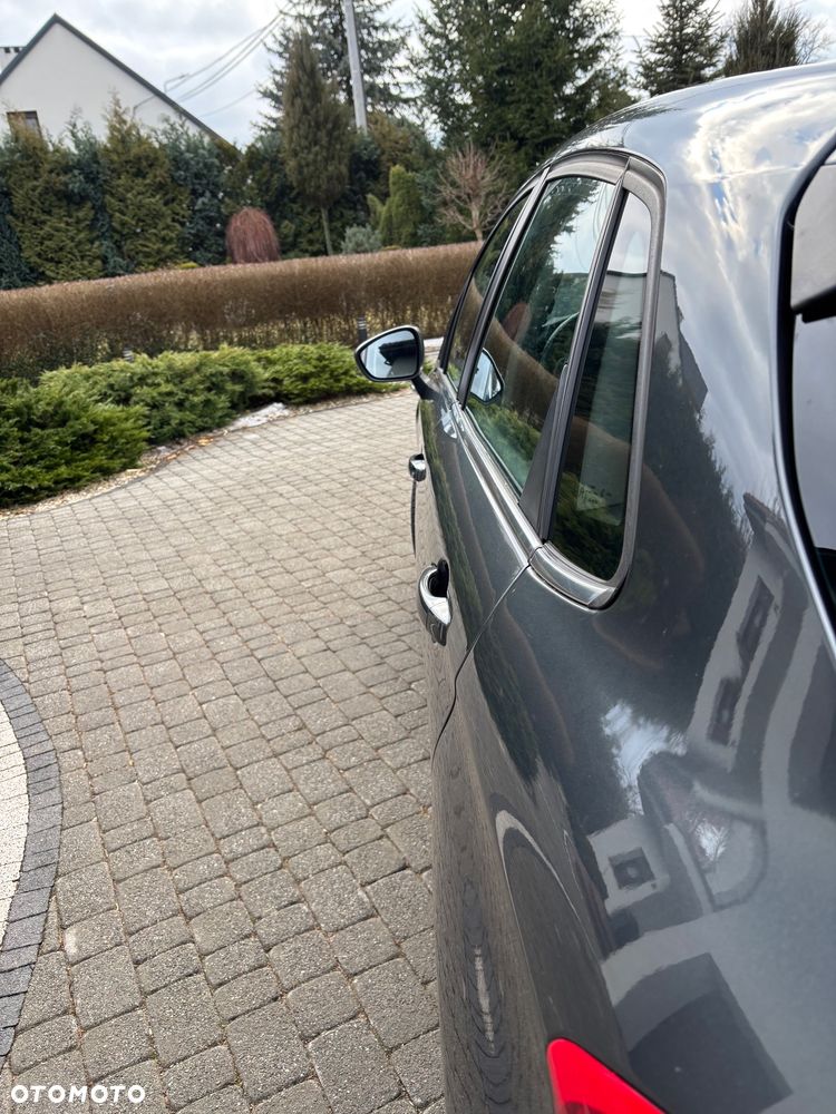 Citroën C4 e-HDi 115 ETG6 Selection - 11