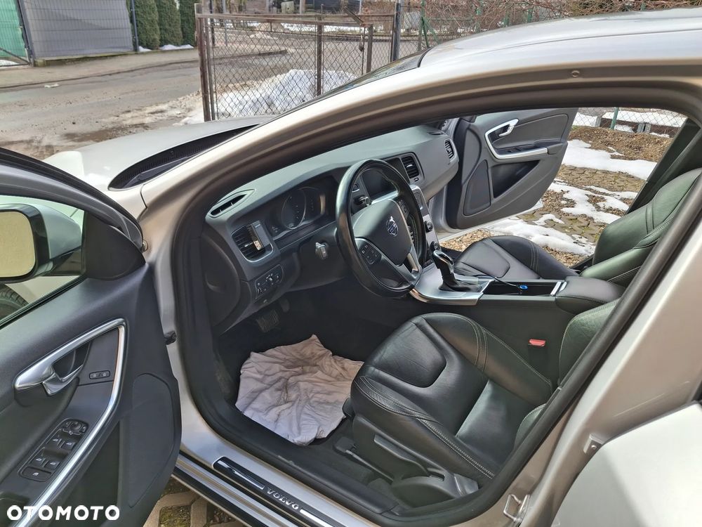 Volvo V60 D3 Geartronic Momentum - 10