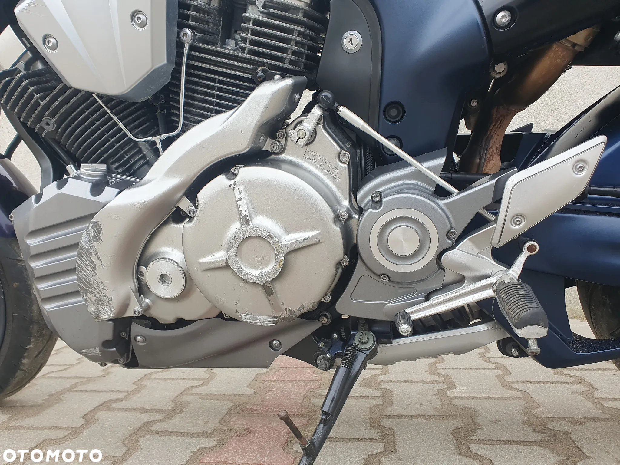 Yamaha MT - 30