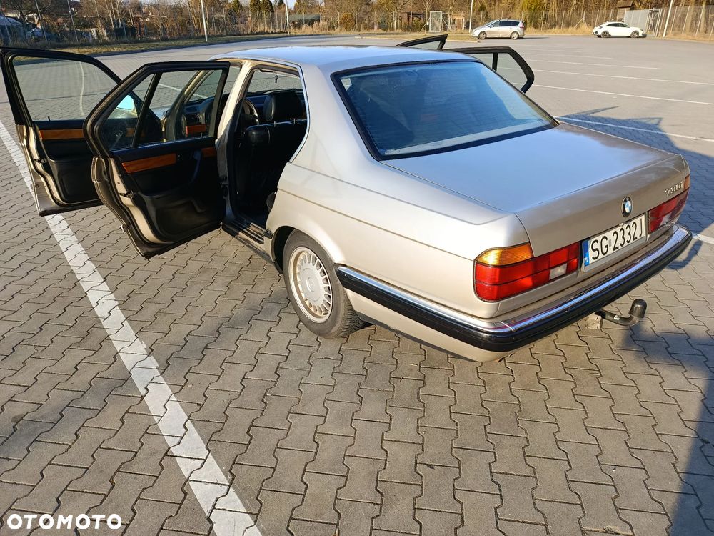 BMW Seria 7 - 16