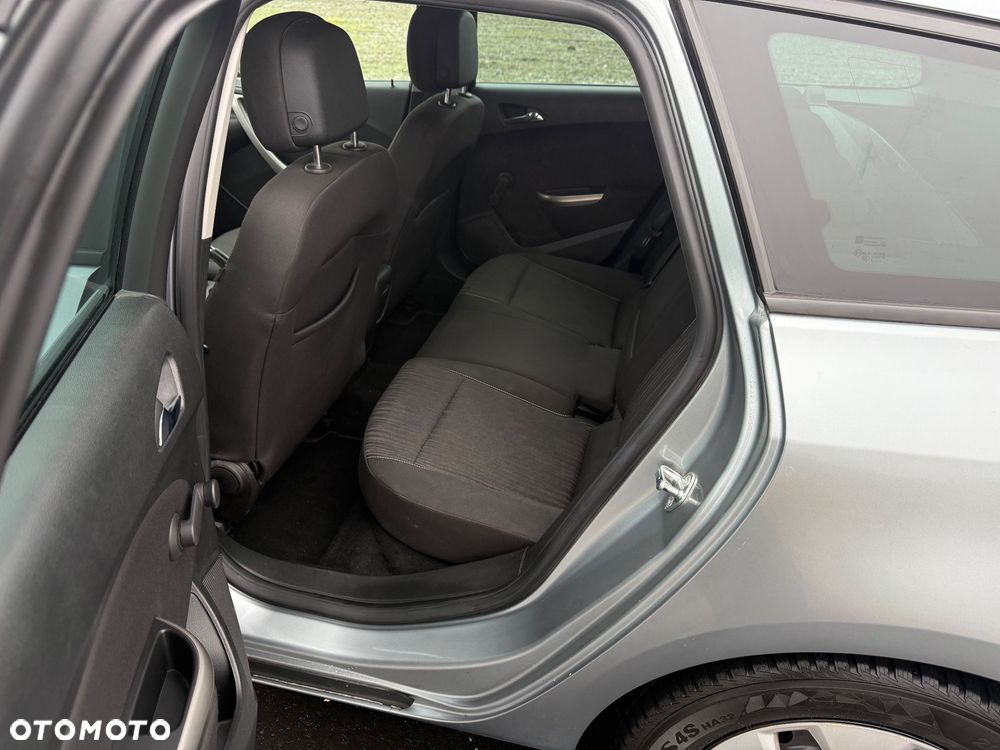 Opel Astra 1.4 Turbo - 19