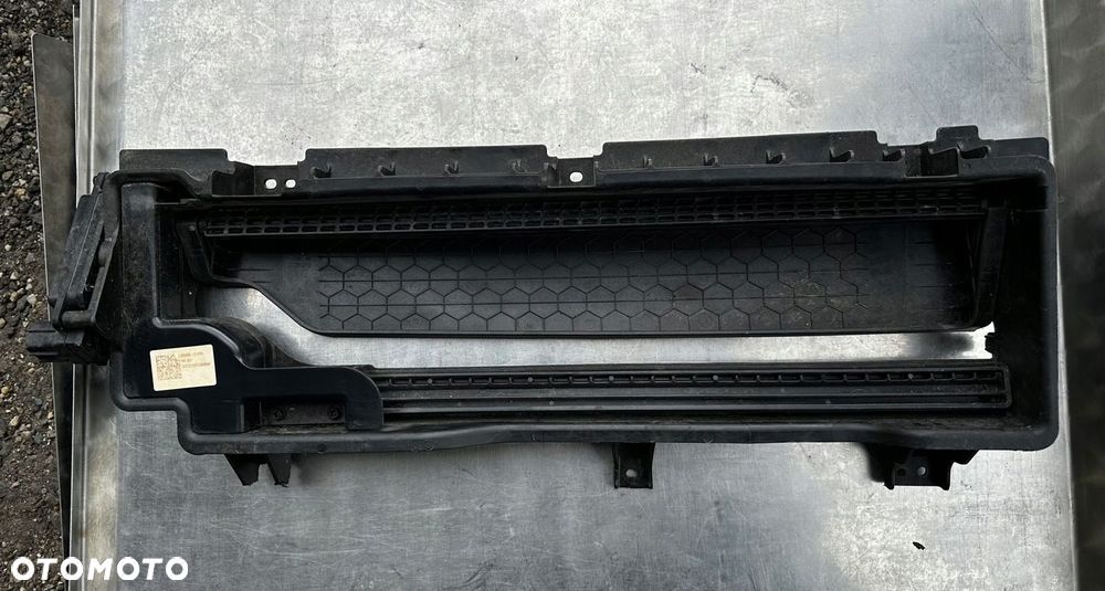 HYUNDAI IONIQ V 5 PRAWA KIEROWNICA WLOT POWIETRZA ŻALUZJA ZDERZAKA PRZÓD - 7