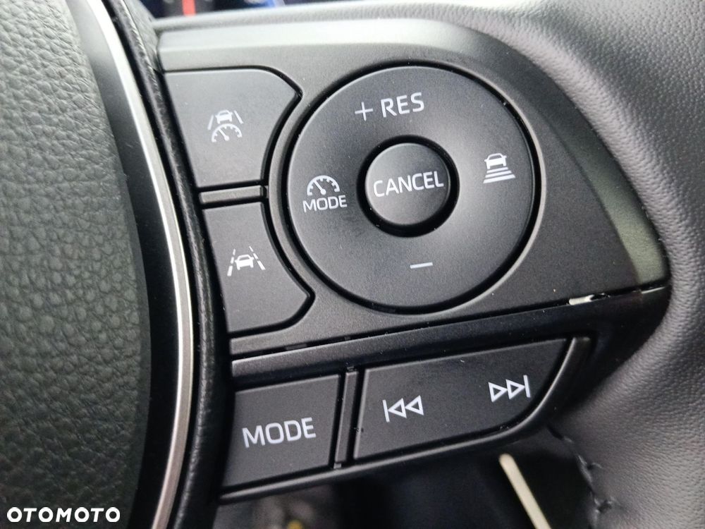 Toyota Corolla Cross - 19