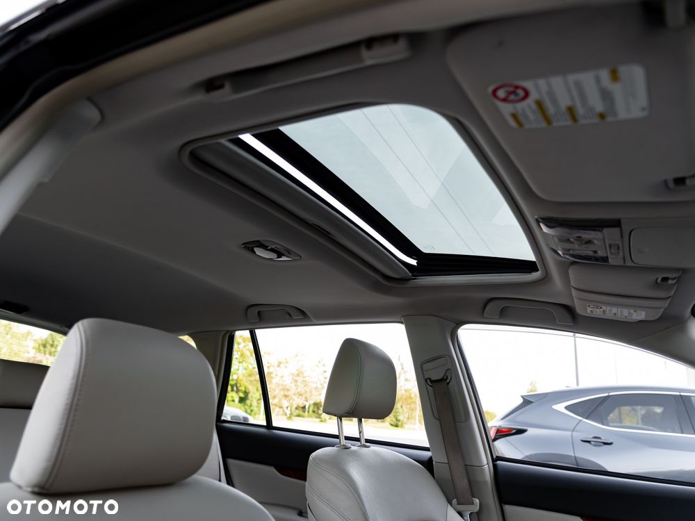 Subaru Outback 3.6 R Exclusive Navi - 29