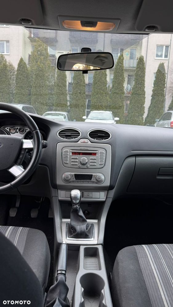 Ford Focus 1.6 16V Viva I - 13