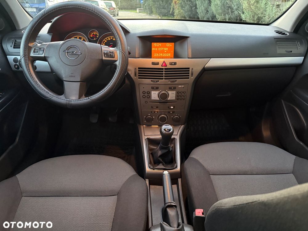 Opel Astra 1.4 NJoy - 31