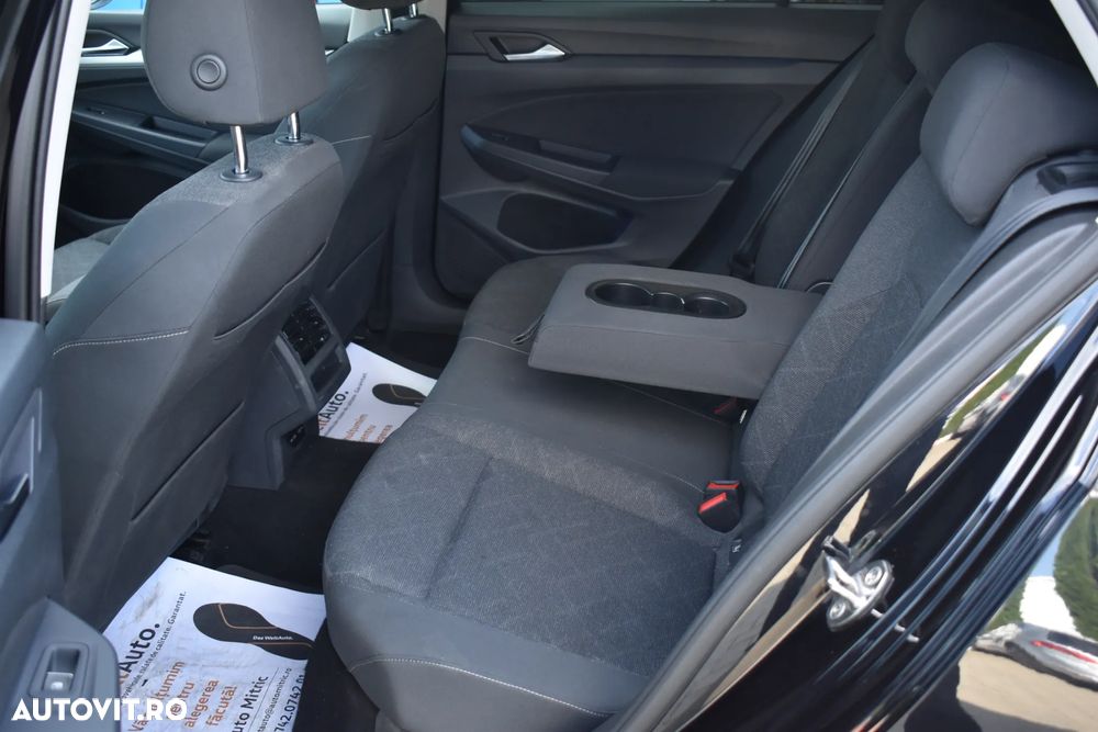 Volkswagen Golf 1.0 eTSI DSG MHEV Life - 6