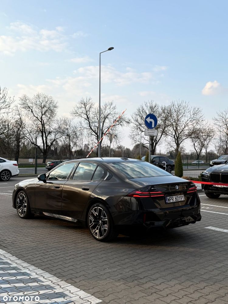 BMW Seria 5 530i xDrive - 6