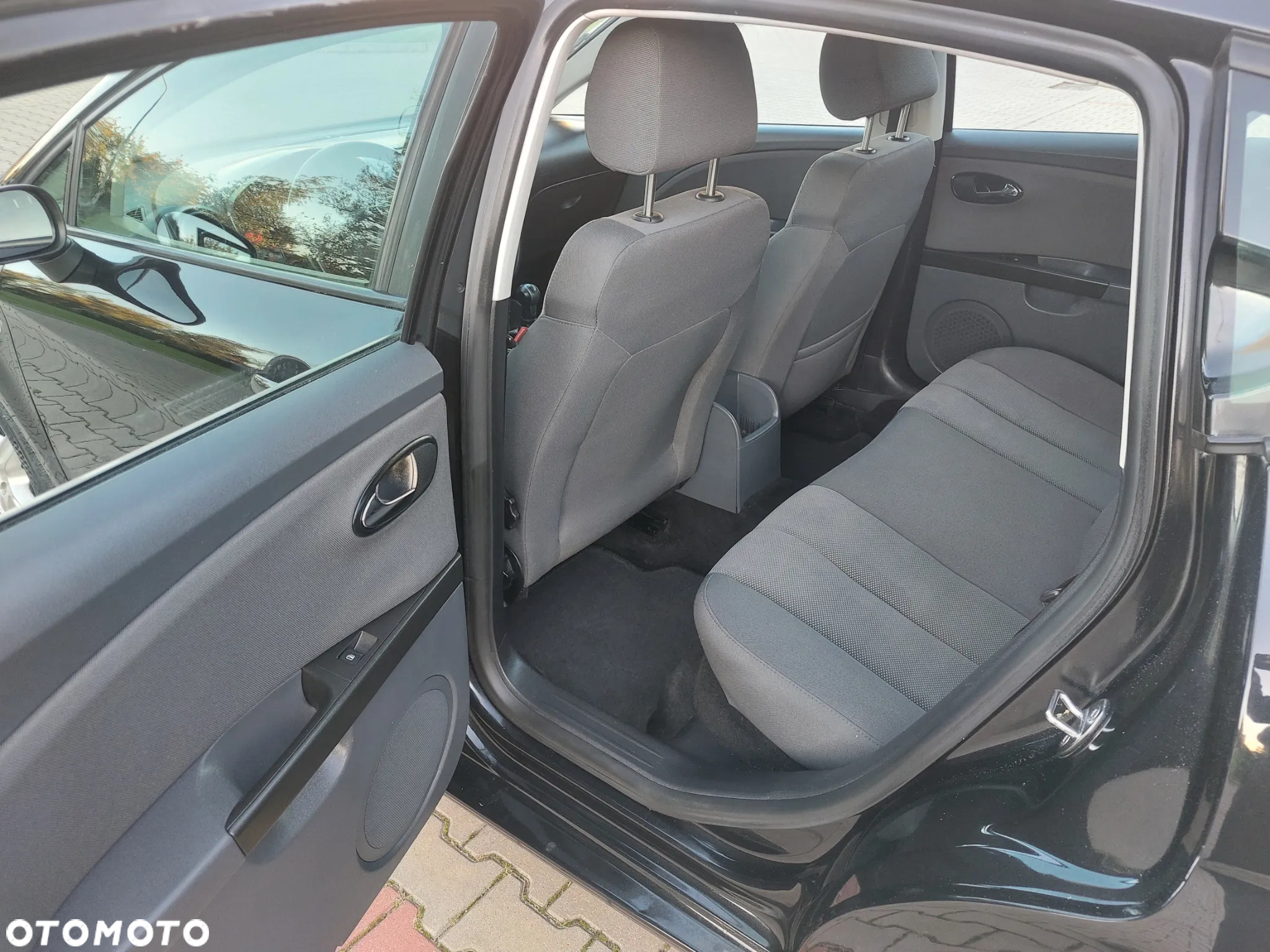 Seat Leon 1.6 Reference - 12