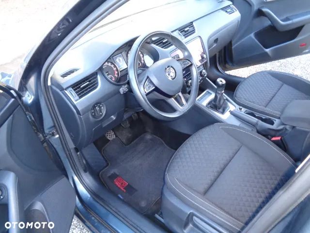 Skoda Octavia 2.0 TDI 4x4 Drive - 9