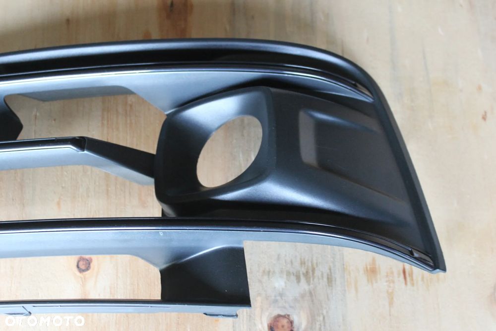 KRATKA ZDERZAKA LEWA AUDI Q7 4M 4M0807681E 2018 - 3