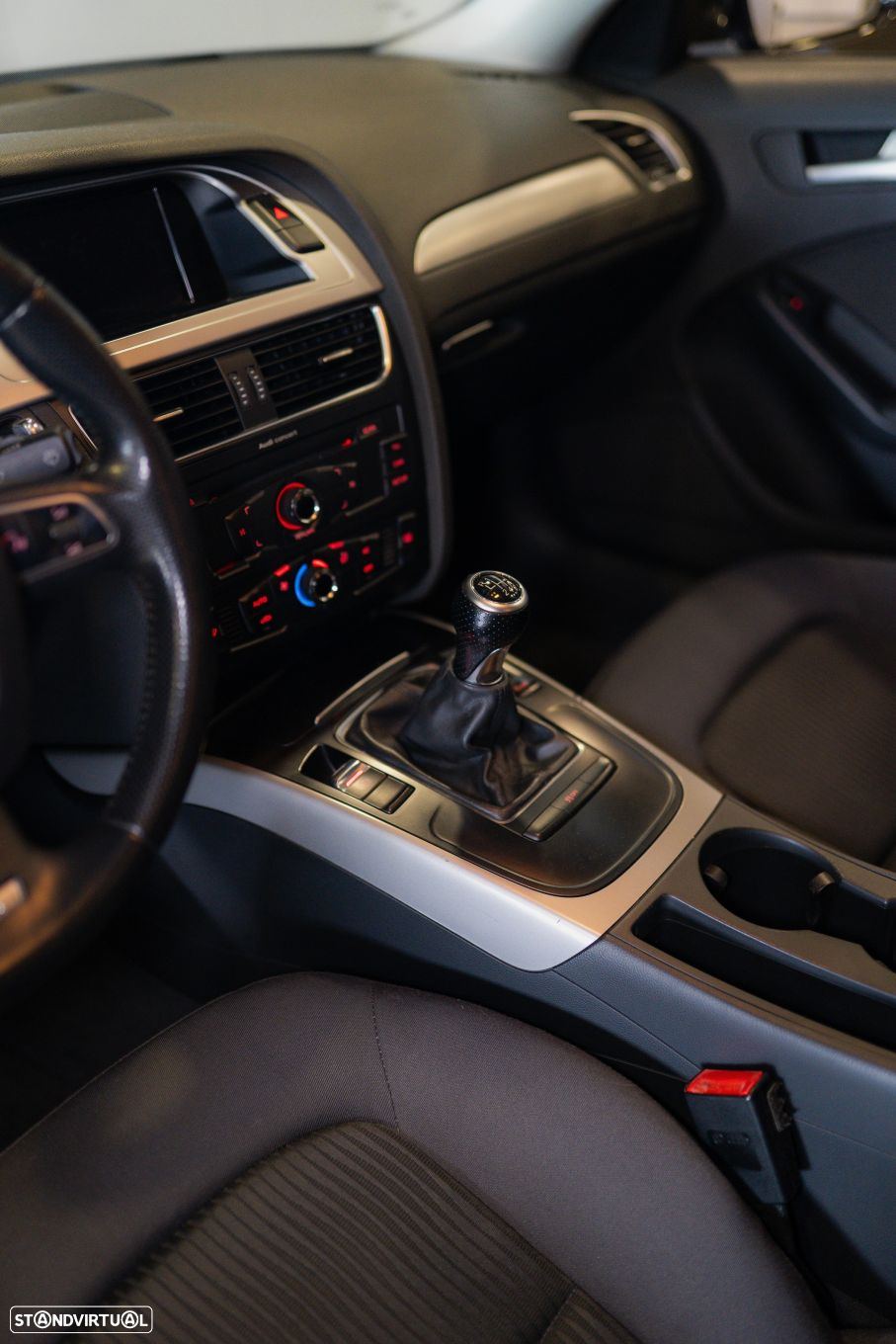 Audi A4 2.0 TDI exclusive - 17