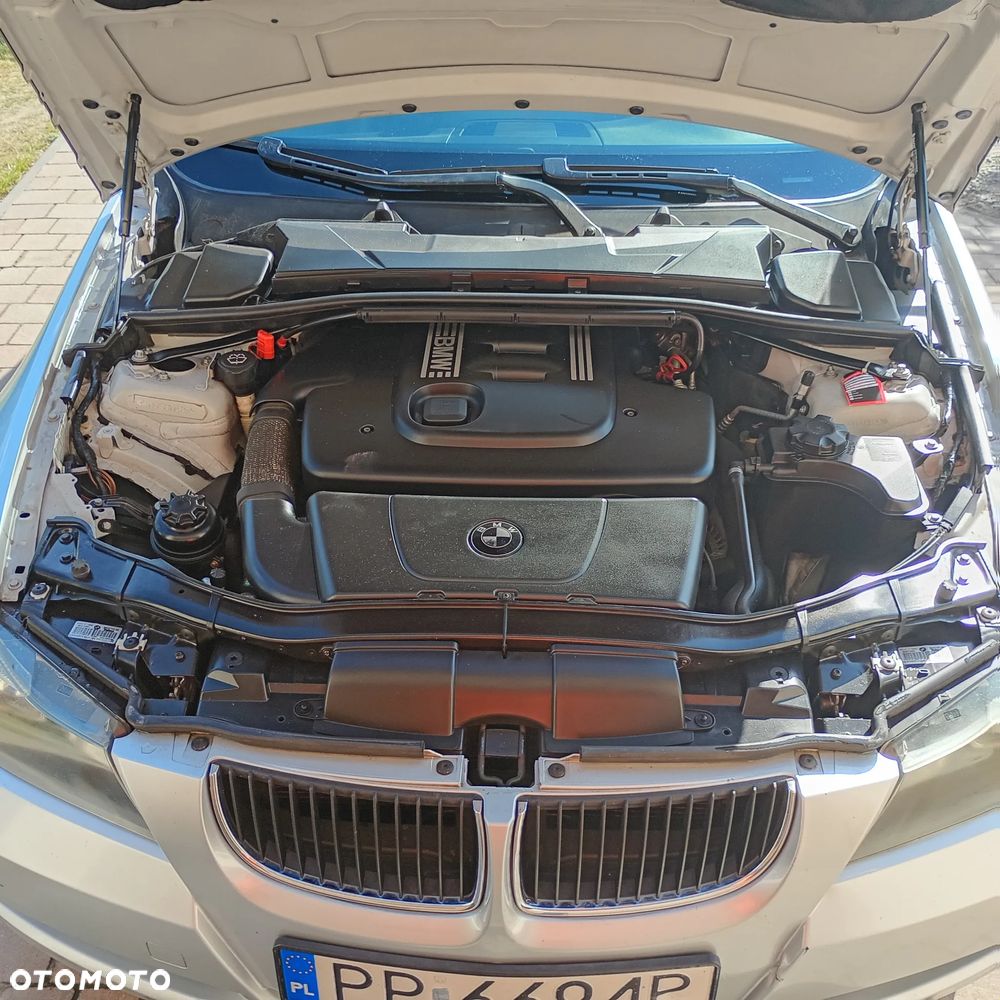 BMW Seria 3 318d - 9