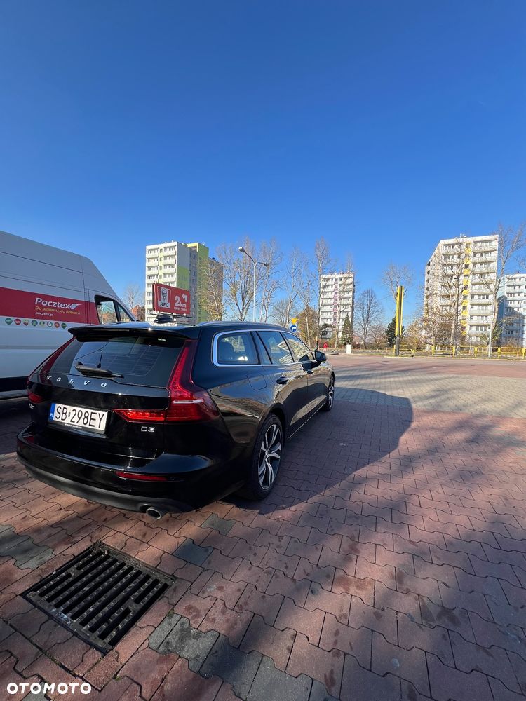 Volvo V60 D3 Momentum Pro - 4