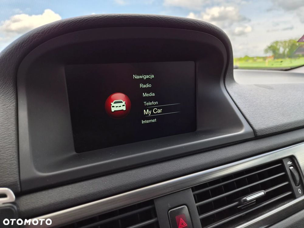 Volvo V70 D4 Drive-E Momentum - 28