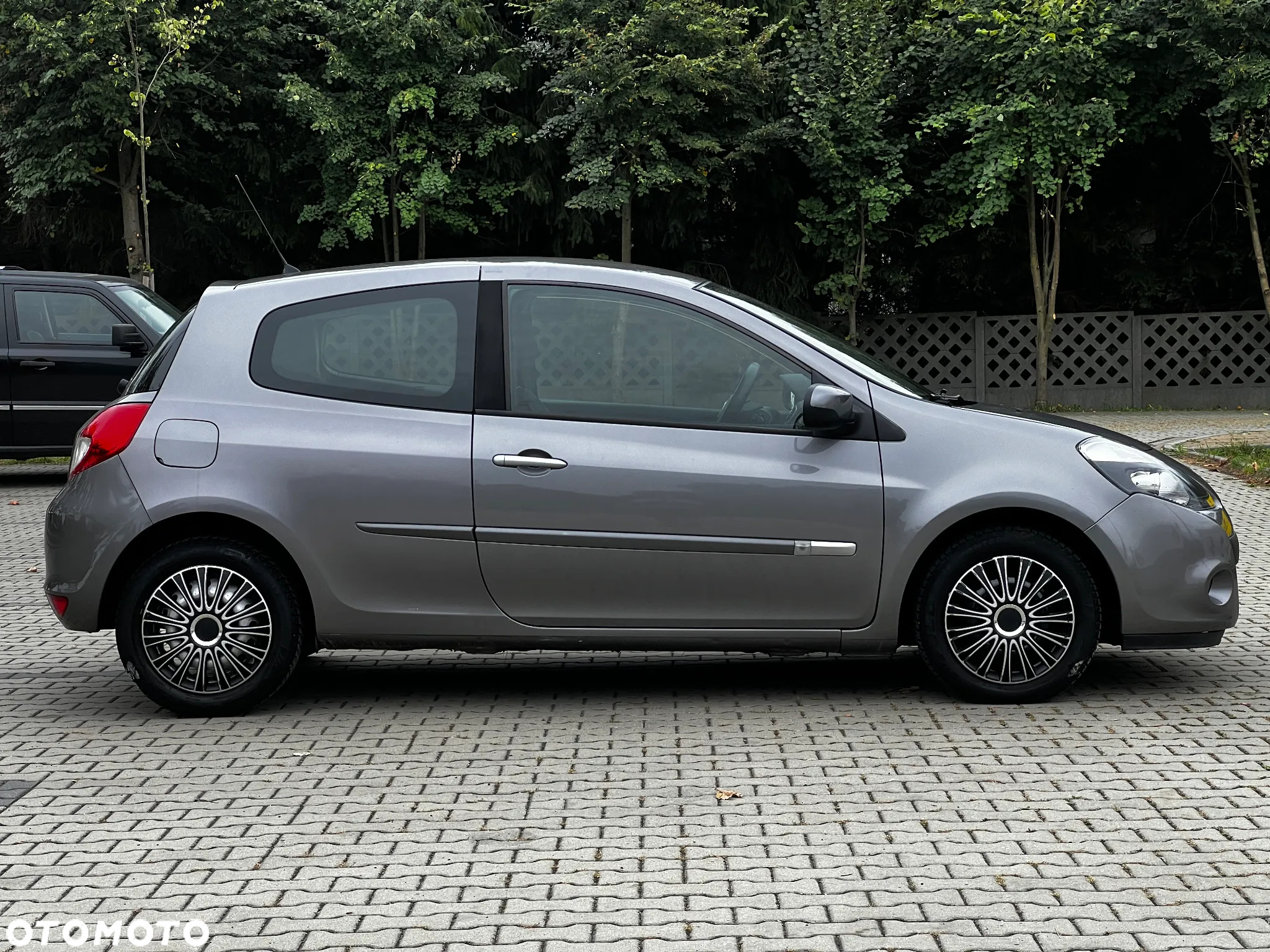 Renault Clio 1.2 16V 75 Dynamique - 4