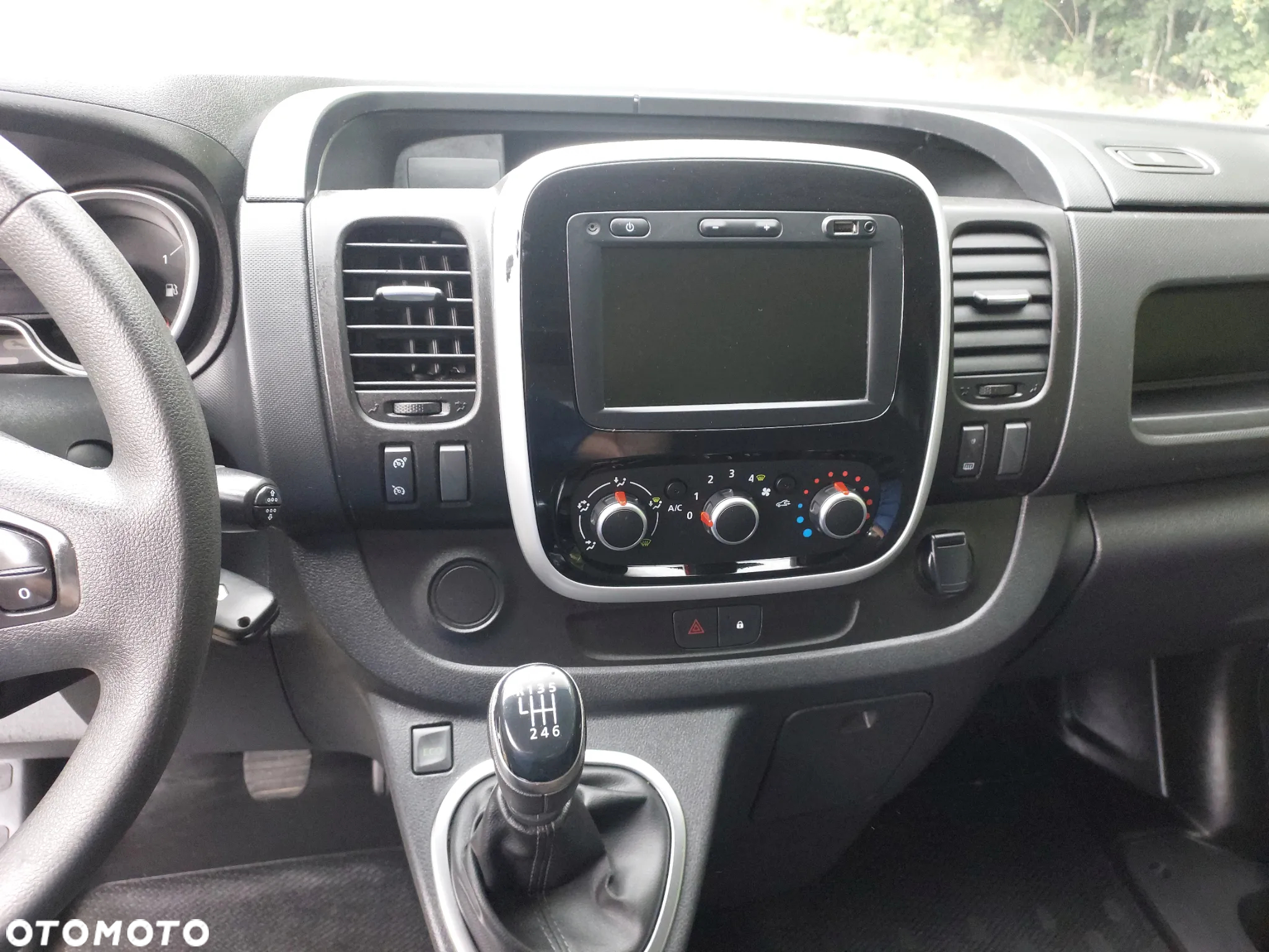 Renault Trafic - 9