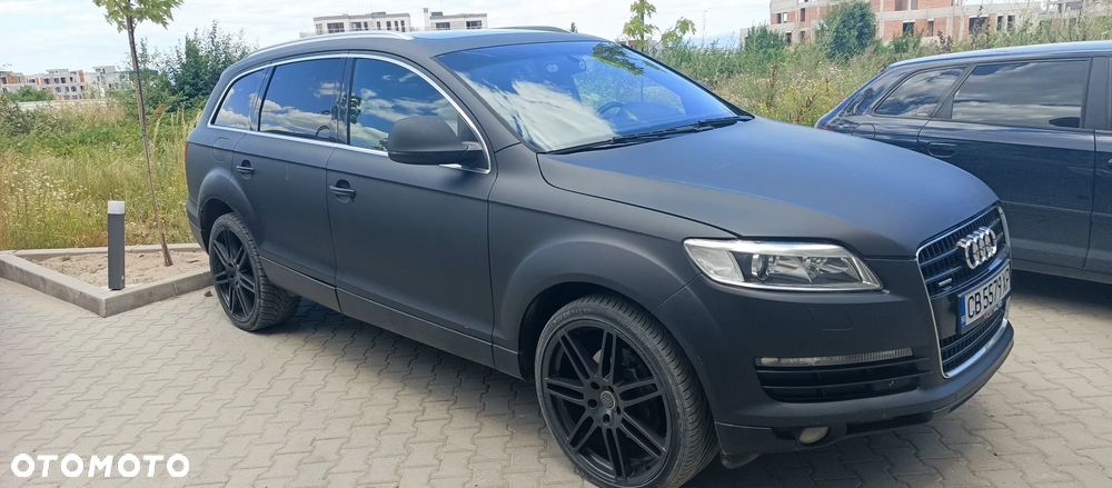 Audi Q7 - 9