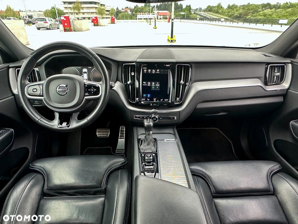 Volvo XC 60 T5 GPF AWD R-Design - 14