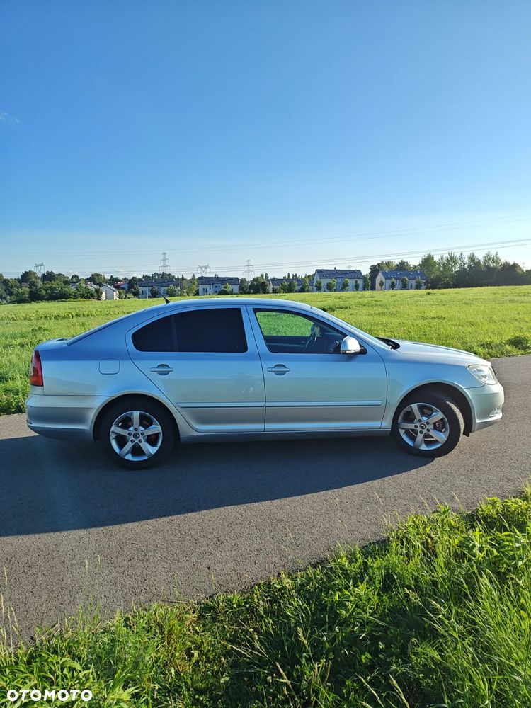 Skoda Octavia 1.6 TDI DPF DSG Classic - 6