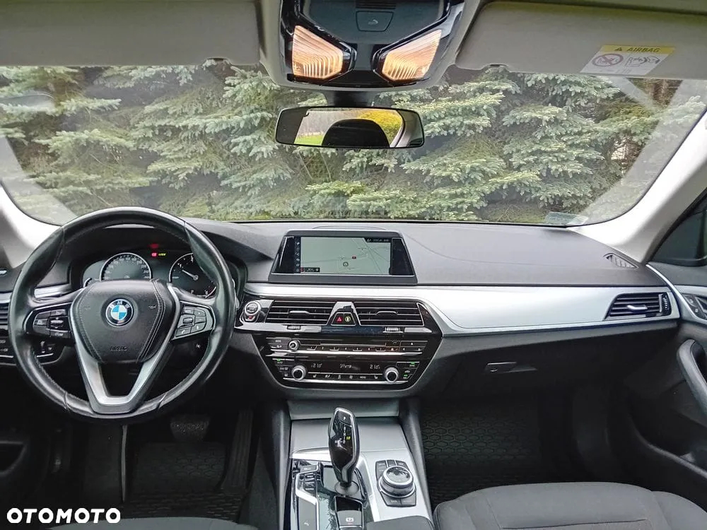 BMW Seria 5 520d Efficient Dynamics - 11