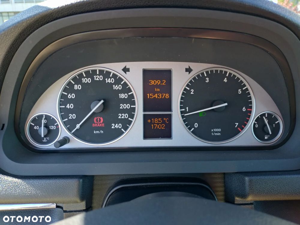 Mercedes-Benz Klasa B 200 - 16
