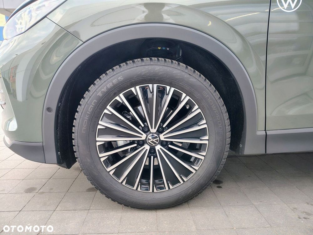 Volkswagen Tiguan - 10