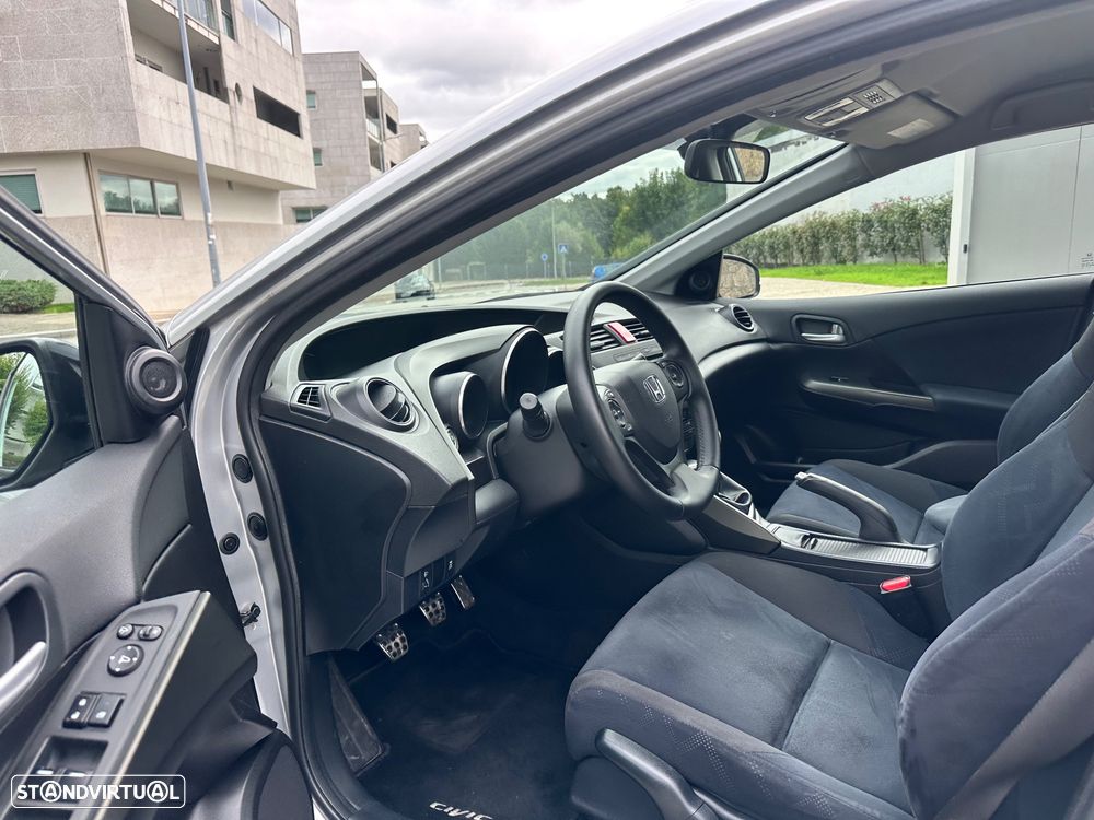 Honda Civic 1.6 i-DTEC Comfort - 24