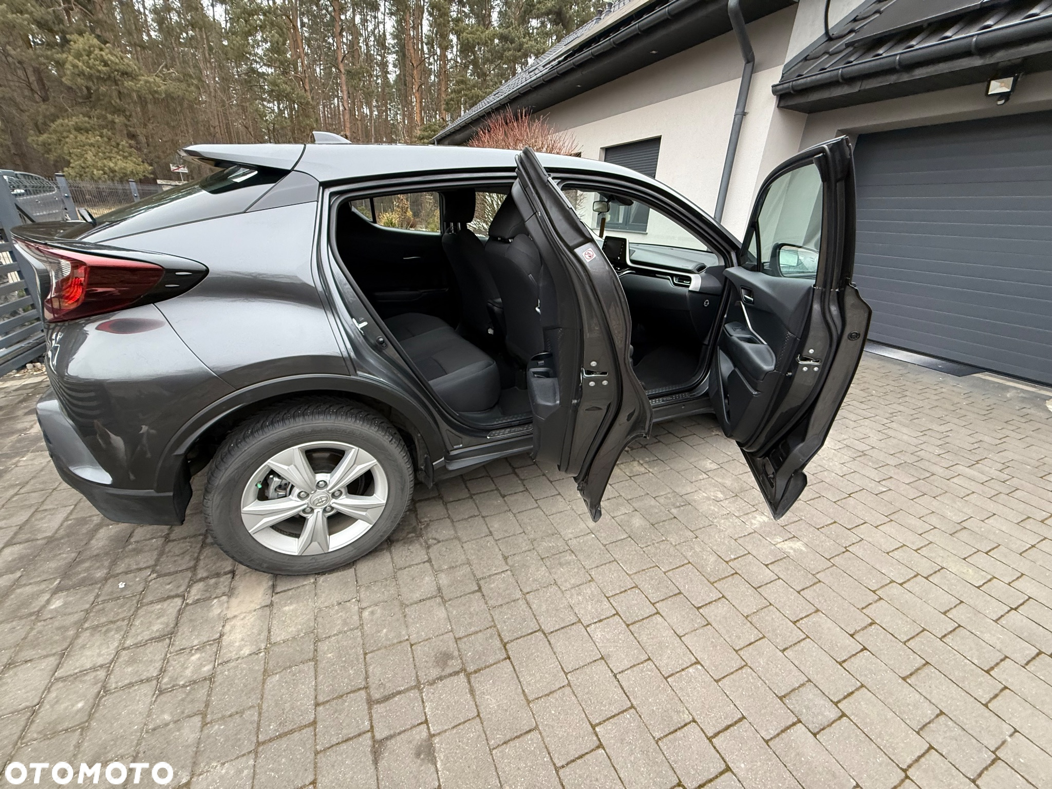 Toyota C-HR - 13