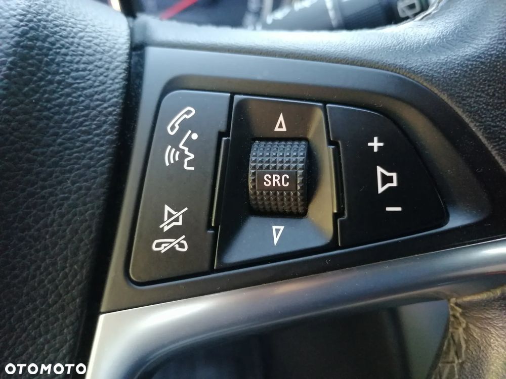 Opel Astra 1.4 Turbo - 17