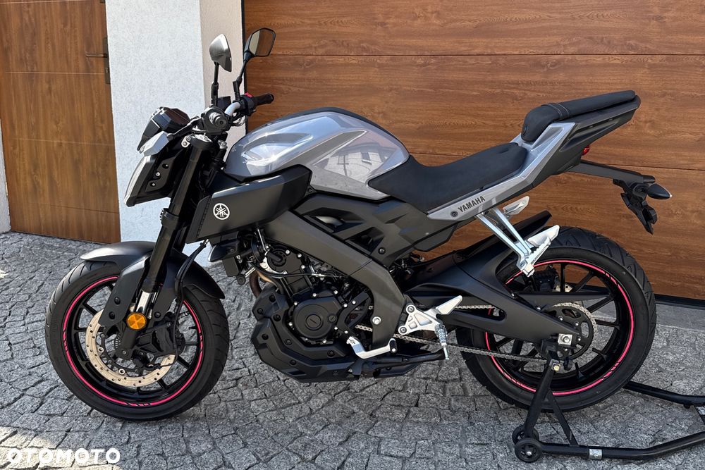 Yamaha MT - 13