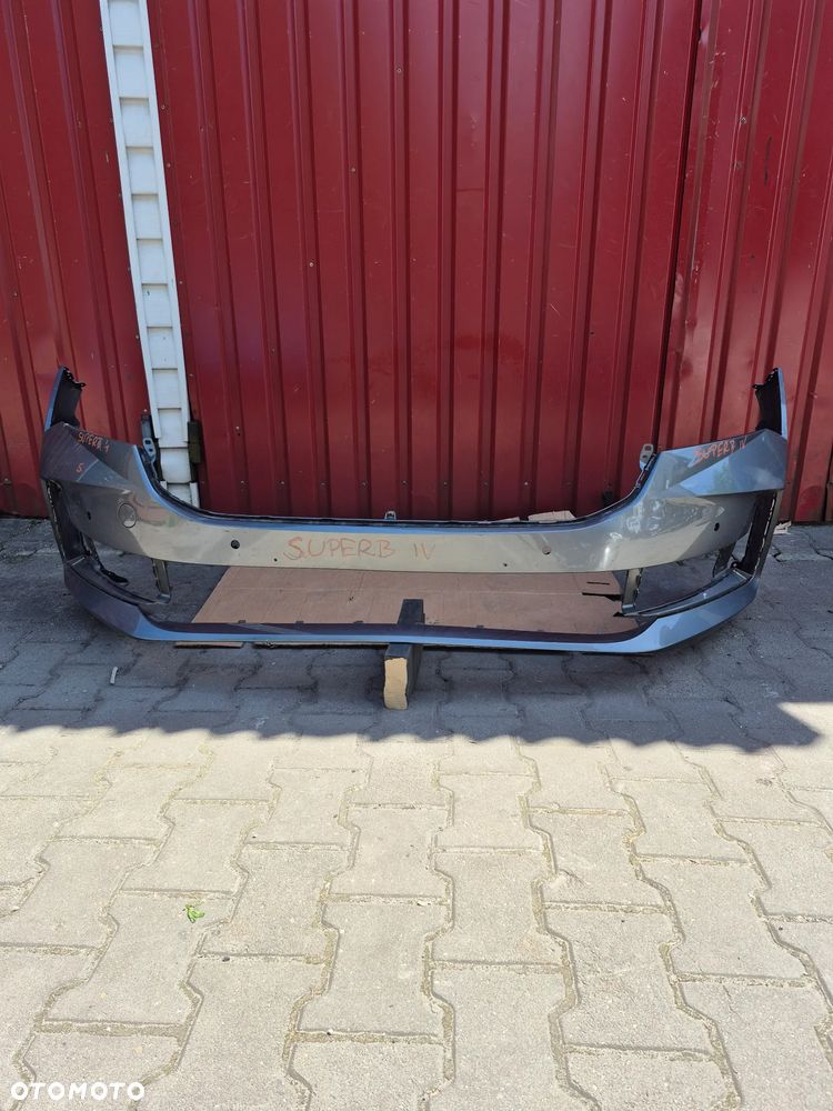 Skoda Superb IV zderzak przedni.