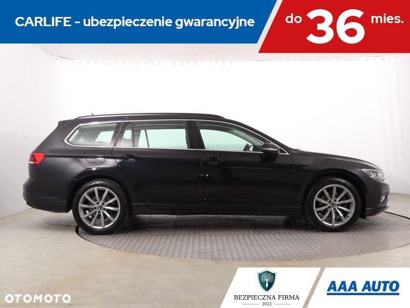 Volkswagen Passat Variant - 8