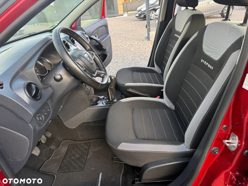 Dacia Sandero Stepway 0.9 TCe Laureate S&S EU6 - 24