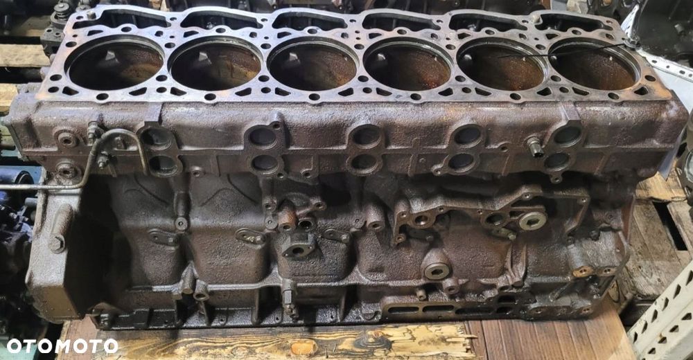 BLOK SILNIKA Z WAŁEM KORBOWYM DAF XF CF 105 EURO 5 - 2