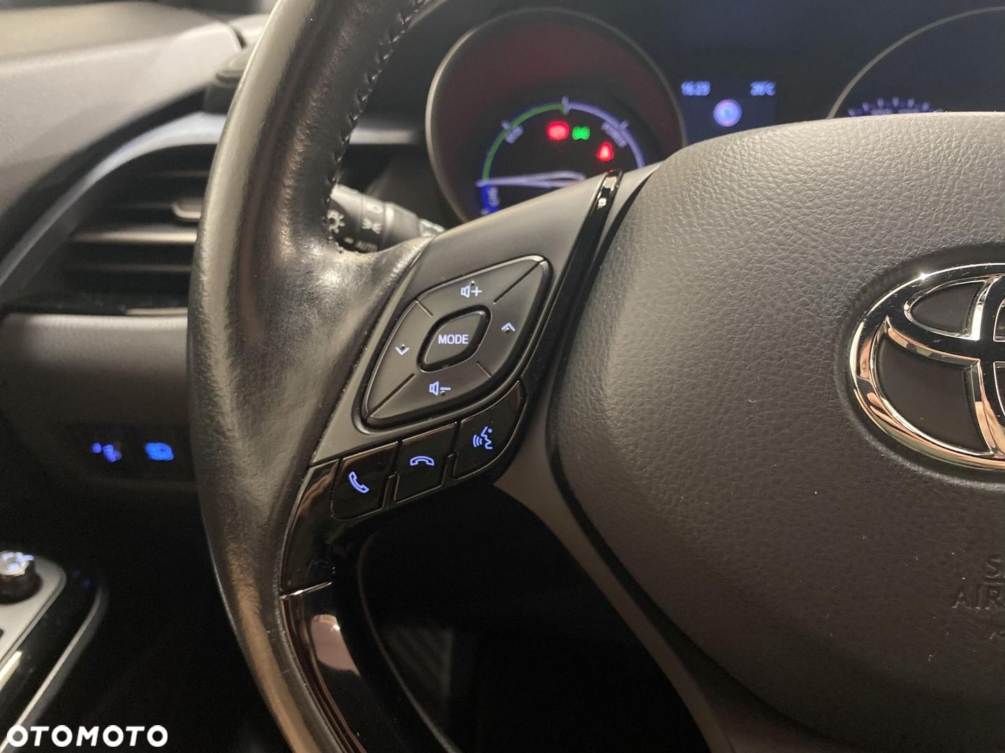 Toyota C-HR - 13